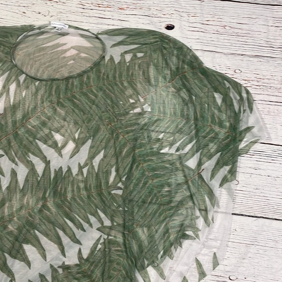 Ala von Auersperg Artemisia Mesh Poncho In Queen Palm - Picture 8 of 10